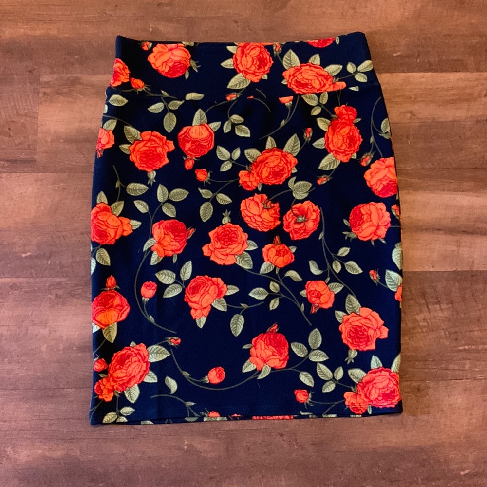 Lularoe Cassie - L